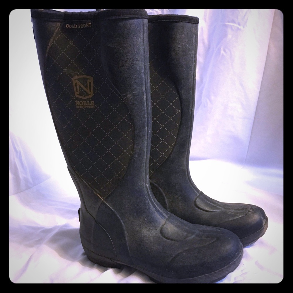Noble Equine Outfitters Muck Boot Size 9